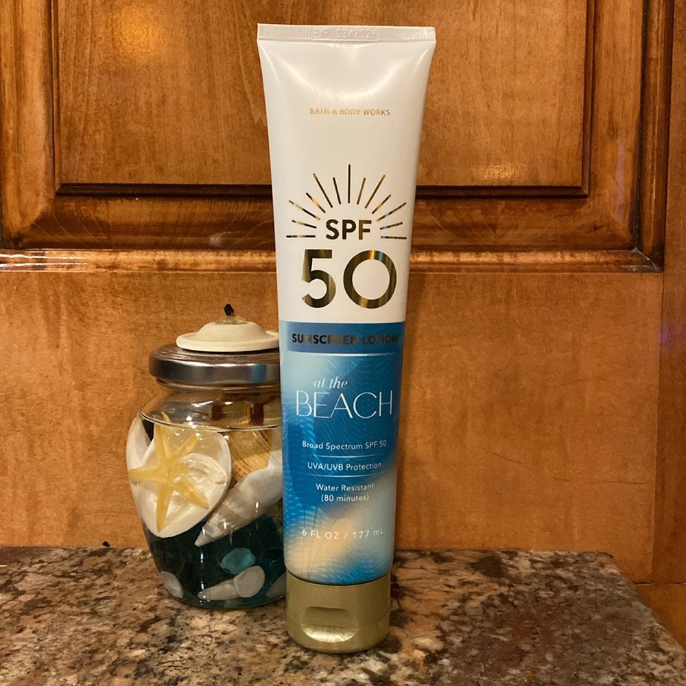 SPF 50 “At The Beach” Sunscreen Lotion by BBW, 6-fl oz / 177 mL, NEW w/ Tag